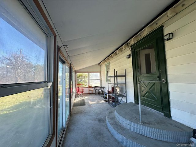 496 Bloomingburg Road, Middletown, NY 10940