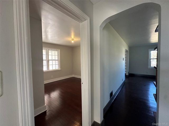 496 Bloomingburg Road, Middletown, NY 10940