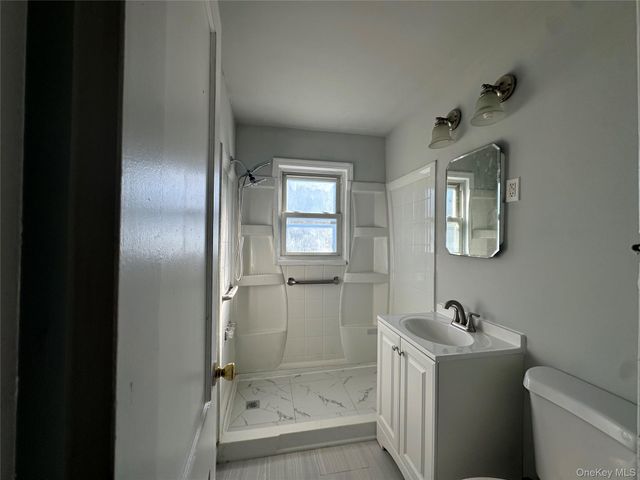 496 Bloomingburg Road, Middletown, NY 10940