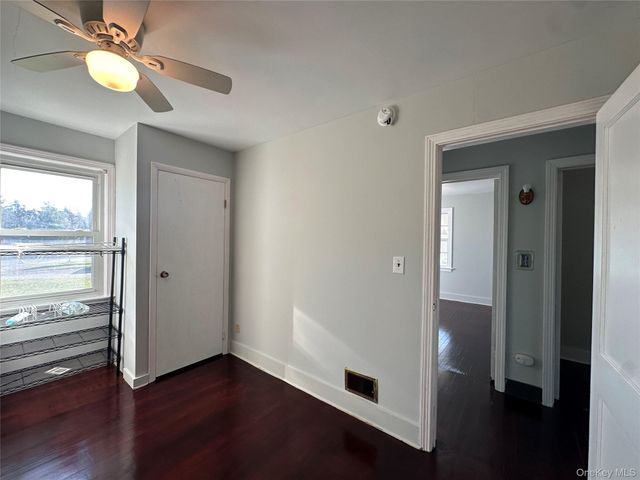 496 Bloomingburg Road, Middletown, NY 10940