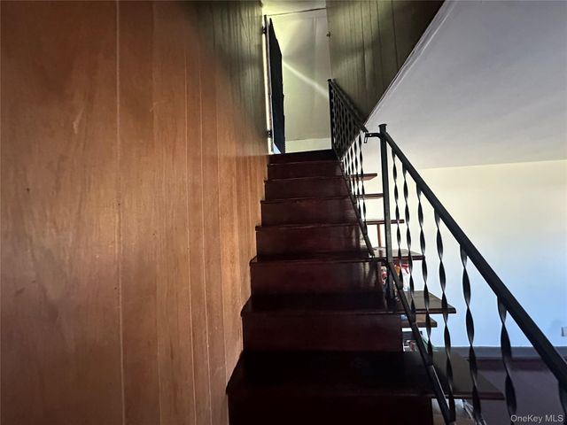 496 Bloomingburg Road, Middletown, NY 10940