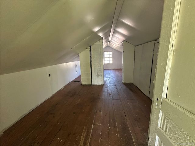 496 Bloomingburg Road, Middletown, NY 10940