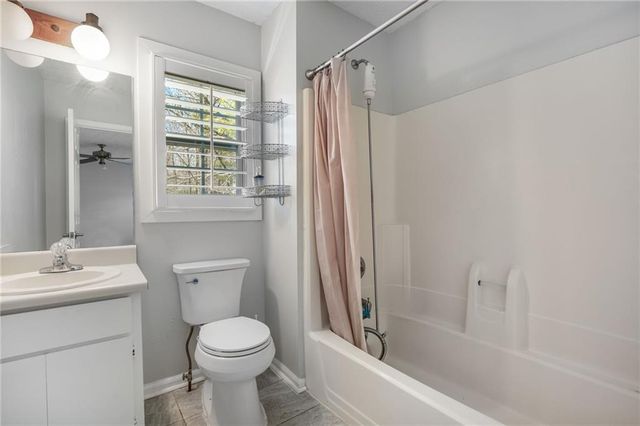 1349 Ashbrook Drive, Lawrenceville, GA 30043