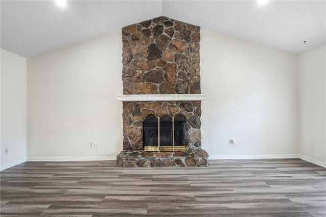 1349 Ashbrook Drive, Lawrenceville, GA 30043