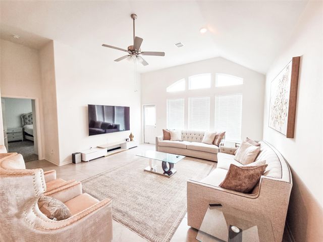 843 White Pine Haven Lane, Crosby, TX 77532