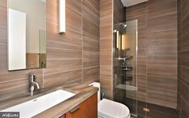 2110-12 SANSOM ST, Philadelphia, PA 19103