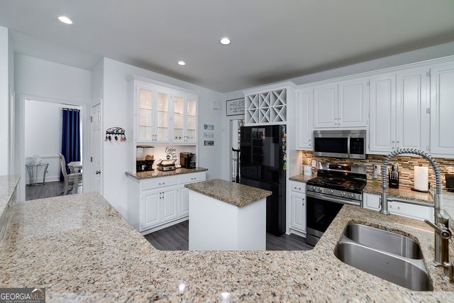 20 Allie Drive, Mcdonough, GA 30252