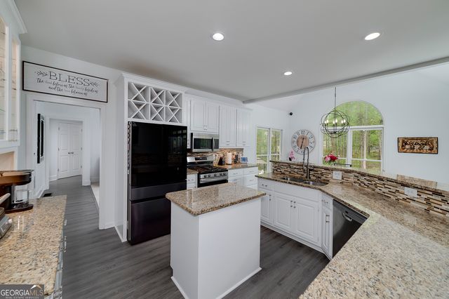 20 Allie Drive, Mcdonough, GA 30252