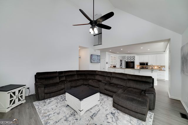 20 Allie Drive, Mcdonough, GA 30252