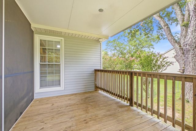 904 Harpeth Bend Dr, Nashville, TN 37221