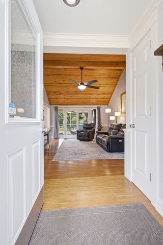 904 Harpeth Bend Dr, Nashville, TN 37221