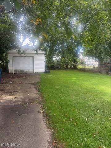 12516 Rexford Avenue, Cleveland, OH 44105