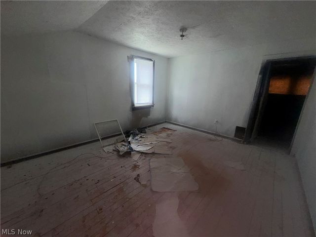 12516 Rexford Avenue, Cleveland, OH 44105
