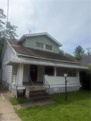 12516 Rexford Avenue, Cleveland, OH 44105
