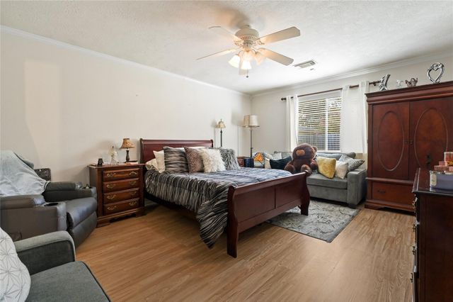 18015 Kirk Forest Court, Humble, TX 77346