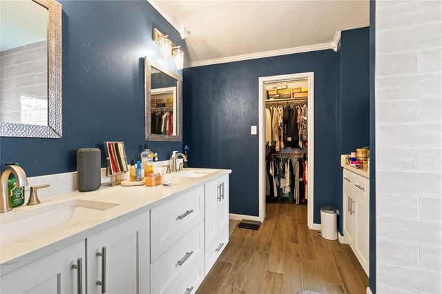 18015 Kirk Forest Court, Humble, TX 77346