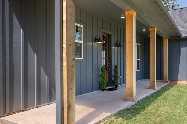 238 Chappell Grove Lane, Chappell Hill, TX 77426
