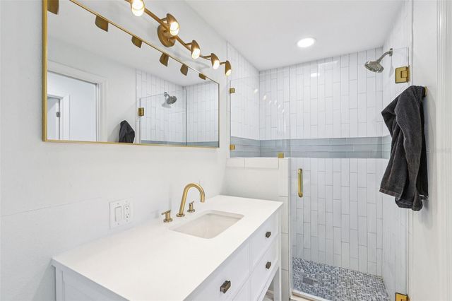 4432 W MCCOY STREET, Tampa, FL 33616