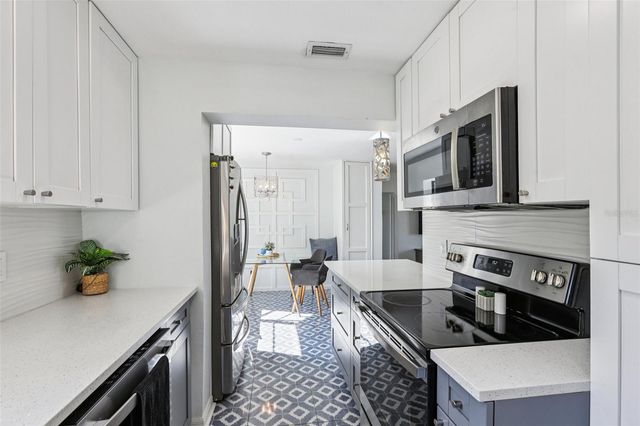 4432 W MCCOY STREET, Tampa, FL 33616