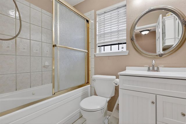 11810 Mosscrest Drive, Houston, TX 77048