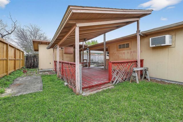 11810 Mosscrest Drive, Houston, TX 77048