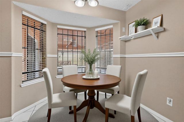 11810 Mosscrest Drive, Houston, TX 77048