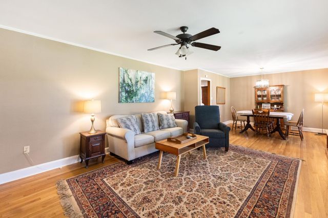 715 N 31st Ave., Hattiesburg, MS 39401