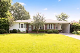 715 N 31st Ave., Hattiesburg, MS 39401