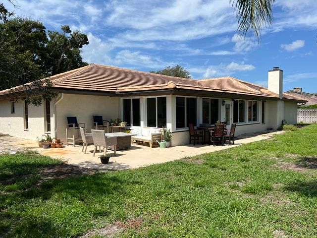 410 Rio Casa Drive S, Indialantic, FL 32903