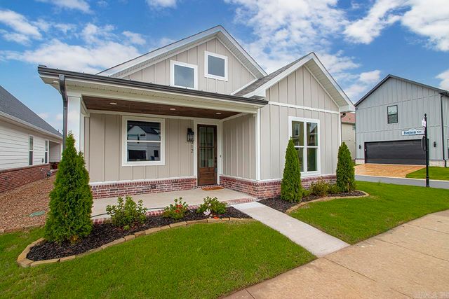 312 Gardens Lane, North Little Rock, AR 72114
