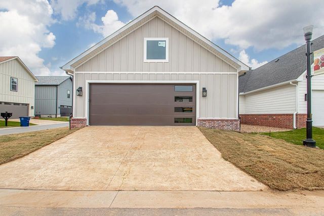 312 Gardens Lane, North Little Rock, AR 72114