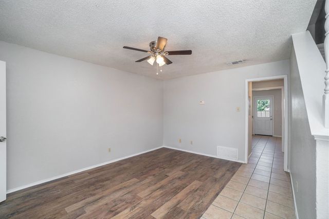 3301 Aurora Street B, Haltom City, TX 76117