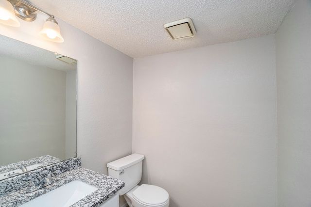 3301 Aurora Street B, Haltom City, TX 76117