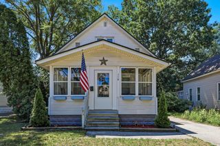 118 W 18th Street, Holland City, MI 49423