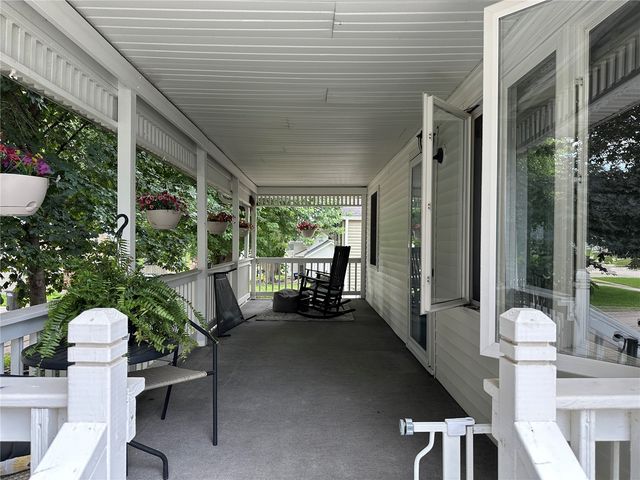 1260 13th Ave, Marion, IA 52302