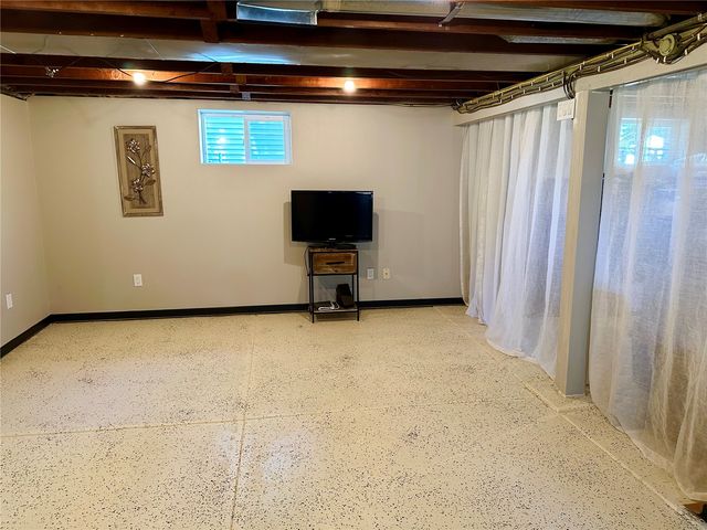 1260 13th Ave, Marion, IA 52302