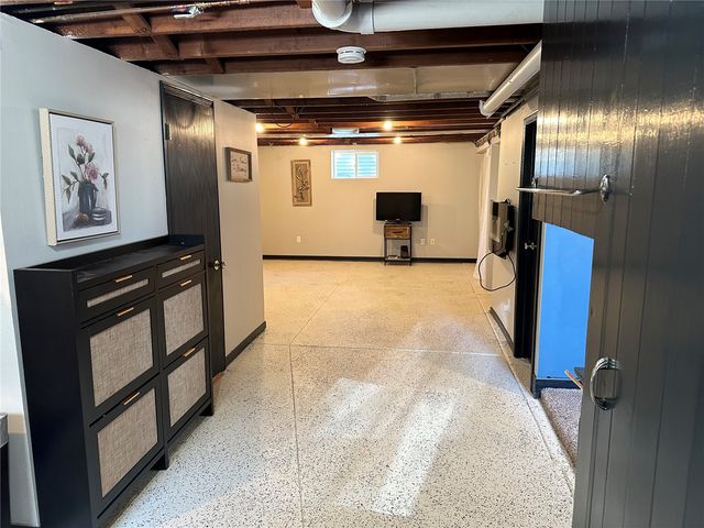1260 13th Ave, Marion, IA 52302