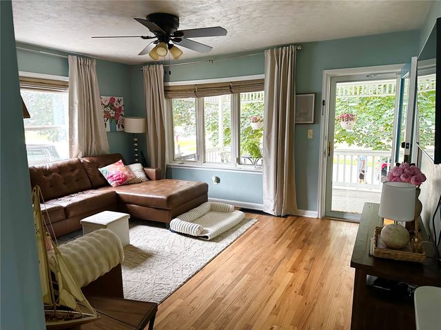 1260 13th Ave, Marion, IA 52302