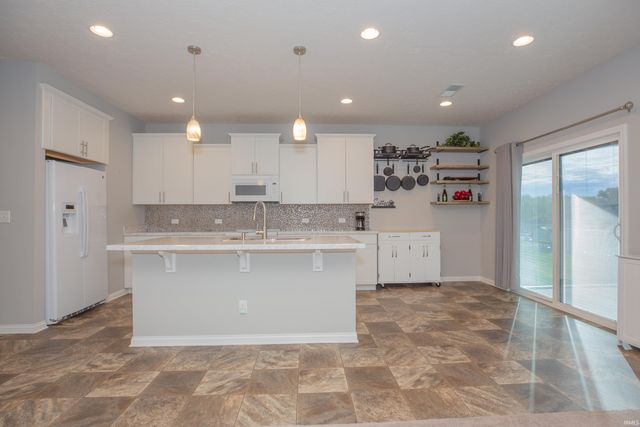 837 Cameo Court, Evansville, IN 47711