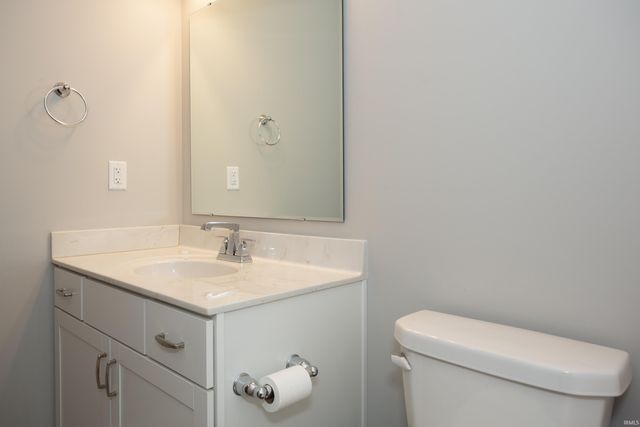 837 Cameo Court, Evansville, IN 47711