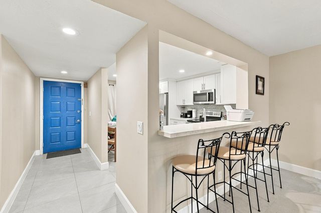 12750 SW 4TH Court 208J, Pembroke Pines, FL 33027