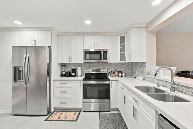 12750 SW 4TH Court 208J, Pembroke Pines, FL 33027