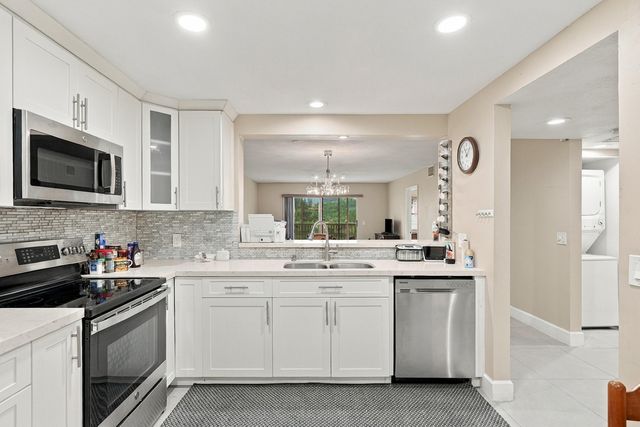 12750 SW 4TH Court 208J, Pembroke Pines, FL 33027