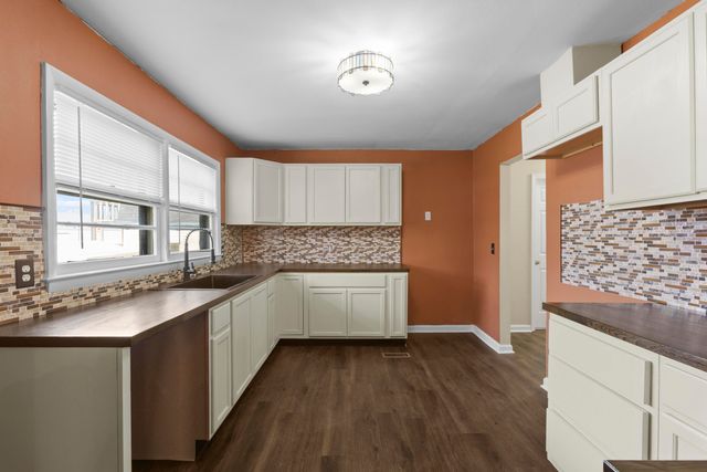 221 Halls Lane, Stanton, KY 40380