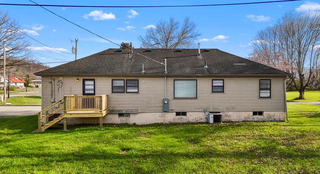 221 Halls Lane, Stanton, KY 40380