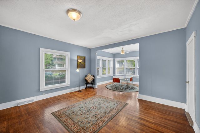 1064 27th Street, Des Moines, IA 50311