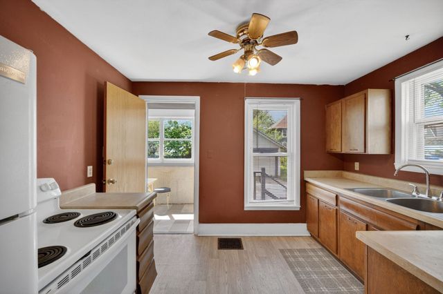 1064 27th Street, Des Moines, IA 50311