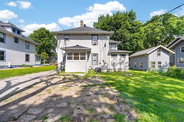 1064 27th Street, Des Moines, IA 50311