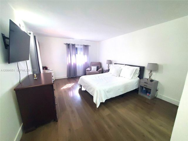1100 SW 130th Avenue 112H, Pembroke Pines, FL 33027