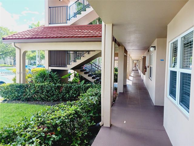 1100 SW 130th Avenue 112H, Pembroke Pines, FL 33027